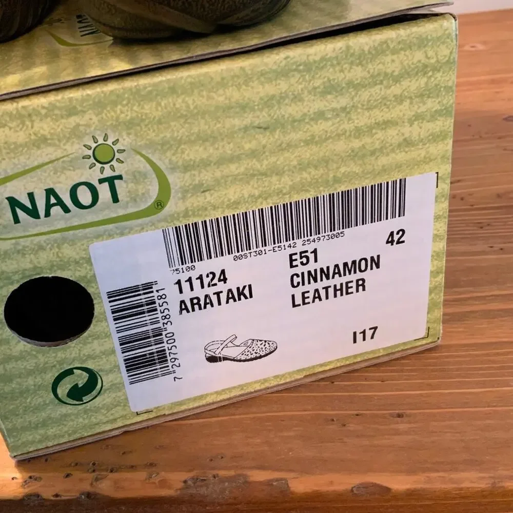 Naot Women's Arataki Cinnamon Leather NIB size‎ 42